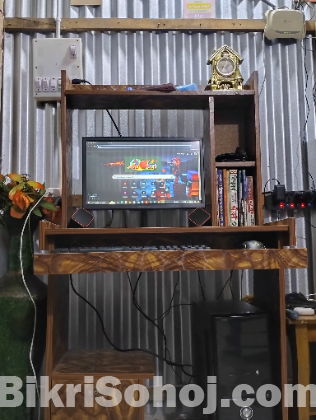 Desktop Computer with Table